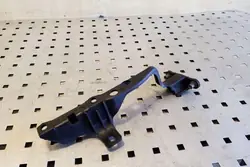 Vorderer linker Scheinwerferhalter VW TOUAREG 7L0805733