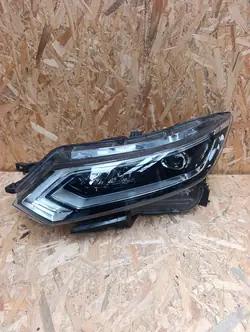 Farol esquerdo Nissan Qashqai II J11