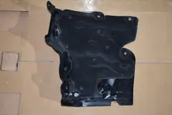 Couvercle cloison droit OEM A2546200200 Mercedes W214