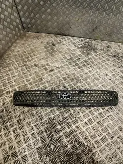 Grelha ventilação para-choques dianteiro Toyota RAV4 XA10 1997 OEM 5310142050