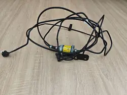 BMW 5 G30 G31 2021 Webasto pumppu OEM 9320479
