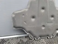 KKDA BMW G60 G61 motorhuvisolering - Begagnad OEM