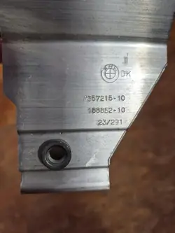 Radiatorbevestiging OEM 7357215-10 voor BMW