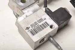 Land Rover AC-venttiili OEM CPLA-7L575-AA - Käytetty