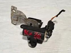 Kondensaattorianturi OEM 6E0907488A VW Passat B6 2.0 TDI:lle