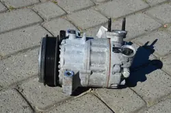 Compresseur A/C OEM 68289891AB pour Jeep Wrangler JL