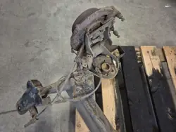 Poutre suspension arrière OEM Wrakomania-28867- pour Hyundai Getz