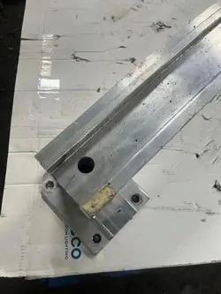 Poutre de pare-chocs arrière OEM A1676100204 Mercedes-Benz