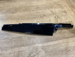 Moulure vitre porte avant droite Jaguar XE GX7320554AE