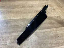 Moulure vitre porte avant droite Jaguar XE GX7320554AE