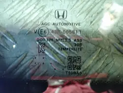 Vitre Carrosserie Arrière Droite OEM 73510-T90-A01 Honda