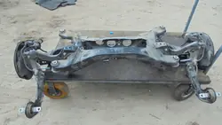 Toyota Rav4 V taka-akselin palkki OEM 4x2