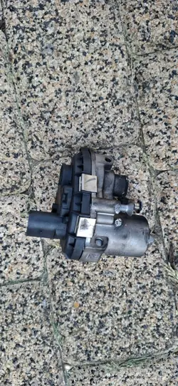 Audi OE Turbosäätäjä 05L253019K 2.0 TDI:lle
