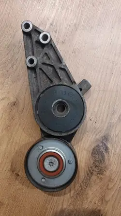 Tensor de correia Passat usado 2.0 gasolina 2001