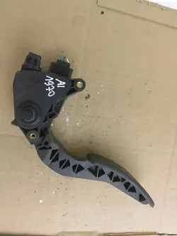 Gaspedalbaugruppe Renault OE 180023599R