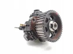 Pompe à injection haute pression Vauxhall Astra 2.0 CDTi OEM 55574632