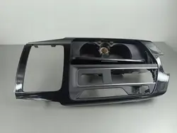 Maserati Levante OEM 670043373 Runko Käytetty