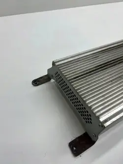 OEM 05082009AD Ljudförstärkare för Chrysler Pacifica