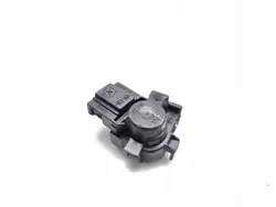 VW Jetta takavalolamppukanta OEM 1K5945259 Vasen puoli