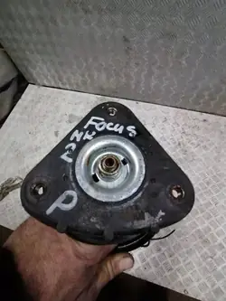 Pivot de direction droit Ford Focus MK2 OEM MIP16486