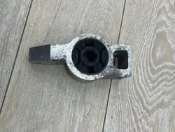 Ohjausvivun tappi OEM 1K0 199 231 J vasen puoli