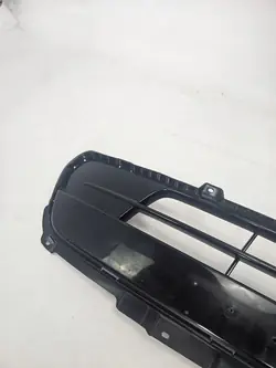 Framgrill KIA SORENTO III 2014-2017 86560-C5010