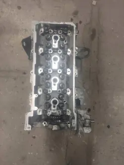 Mercedes-Benz Sprinter Cylinder Head A6460101020