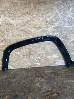 Jeep Compass II Oikea etumudan suoja OEM 53226936