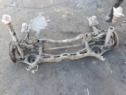 Viga suspensão traseira OEM - Usada para VW Touran 04R 2.0TDI