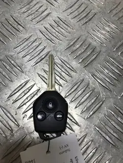 Llave o Tarjeta Subaru XV OEM FBZ14482 - Usado