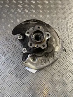 Moyeu de roue arrière BMW OEM UTO60706 - Occasion