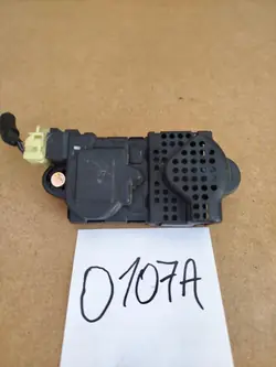 OEM 100 Türschlossaktuator Links Hinten Hyundai XG 350