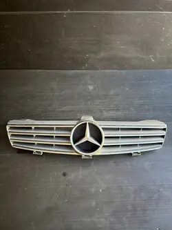 Kühlergrill Mercedes CLS320 2006 OEM Atrapa chłodnicy