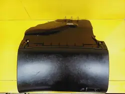 Hansikaslokero Audi A4 B6 OEM DRC97170 Musta Käytetty