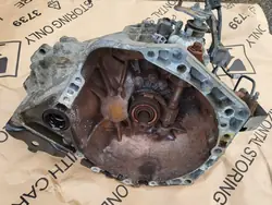 Manuaalivaihteisto OEM 1.0VVTi Toyota Yaris II:lle