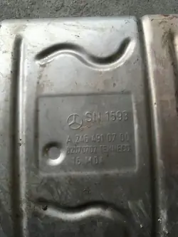 Takapääntöpä OEM A2464910700 Mercedes B-Classille