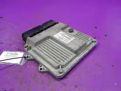 Ordinateur de moteur FIAT 500 08-15 51829540