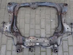 Käytetty Hyundai OE poikittaispalkki 62405-2L000 i30:lle