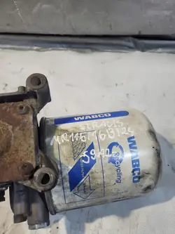 Base do secador Iveco Stralis OEM ZB4734 K043830N00