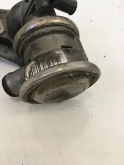 EGR-ventil Audi A4 B6 B7 1.6 ALZ 06B131101F