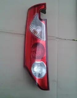 RENAULT KANGOO 08- LUZ TRASERA IZQUIERDA 8200419941