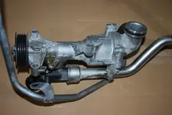 Pompe à eau Mercedes X247 W118 W177