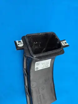 OEM 9883606 Bromsluftkanal fram höger för BMW X1 U11