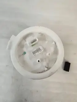 Pompe à carburant Volvo OEM 32139299 - État utilisé