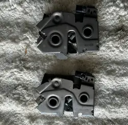 OEM 9844518980 Peugeot Motorhuvelås Höger Fram