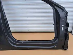 Pare-choc droit pilier A B OEM a6 c8 ahtmk1 Audi