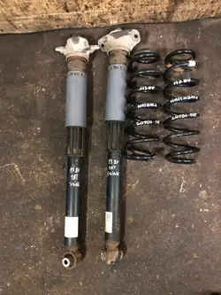 Ammortizzatori 1AT per Audi A3 8V 2.0 TDI