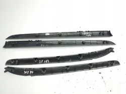 Toyota Avensis T250 2008 Jupes latérales OEM B0URB0N8561