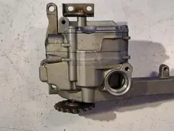 Pompe à huile Mercedes OEM 6421810947 pour CLS W218