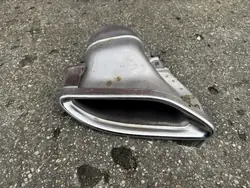 Mercedes E-luokka 212 Vasen Pakoputkenkärki OEM A2124902827-06